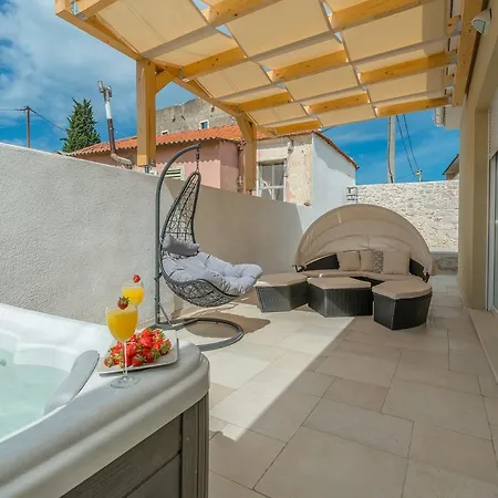 Villa Donato With Jacuzzi Zadar