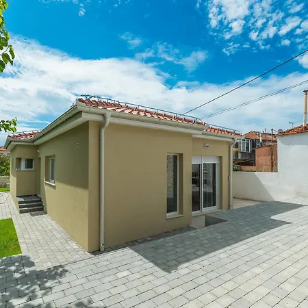 Donato With Jacuzzi Ζαντάρ