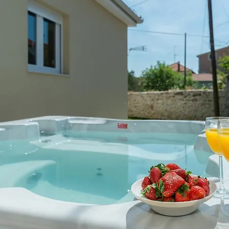 Donato With Jacuzzi Zadar