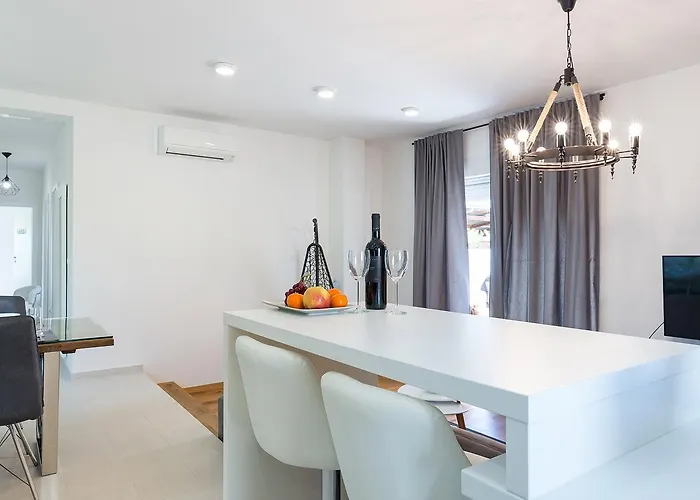 Donato With Jacuzzi Βίλα Ζαντάρ